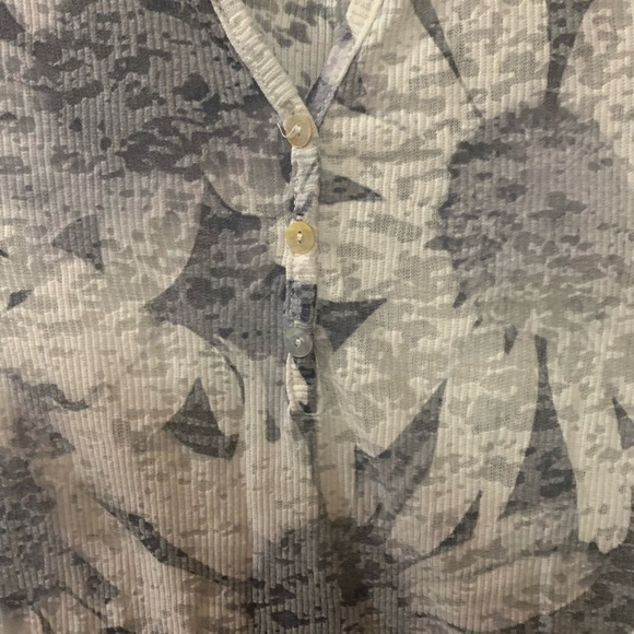 Floral Blue and White Top - Medium - Picture 2 of 3